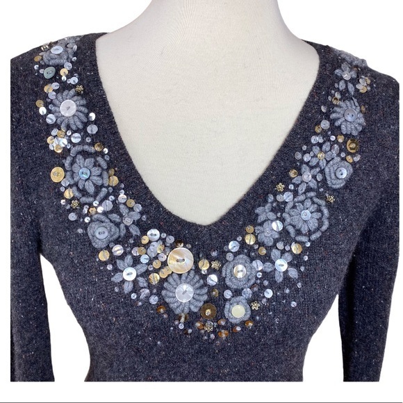 Subtle Luxury Cashmere Embellished V-Neck … - Picture 5 of 11